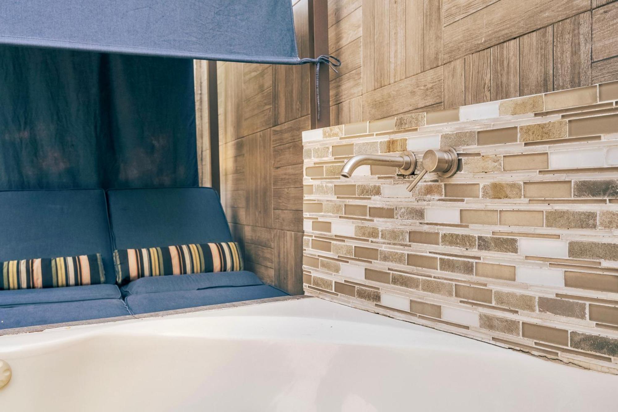 Loft Arte Y Diseno Alberca Climatizada, Amenidades Y Lujo, Terraza Privada Con Asador De Carbon, Cuernavaca Somos Los Unicos Que Te Ofrecemos Para Tu Uso Personal Y Exclusivo 2 Jacuzzis Con Agua Caliente Y Sistema De Hidromasaje Tipo Spa Exteriér fotografie